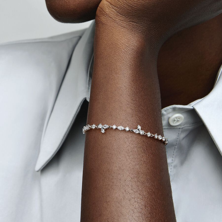 Sparkling Herbarium Cluster Chain Bracelet - Image 3