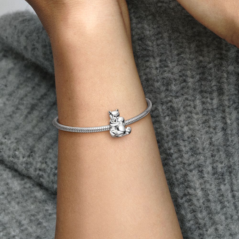 Hugging Polar Bears Charm - Image 2