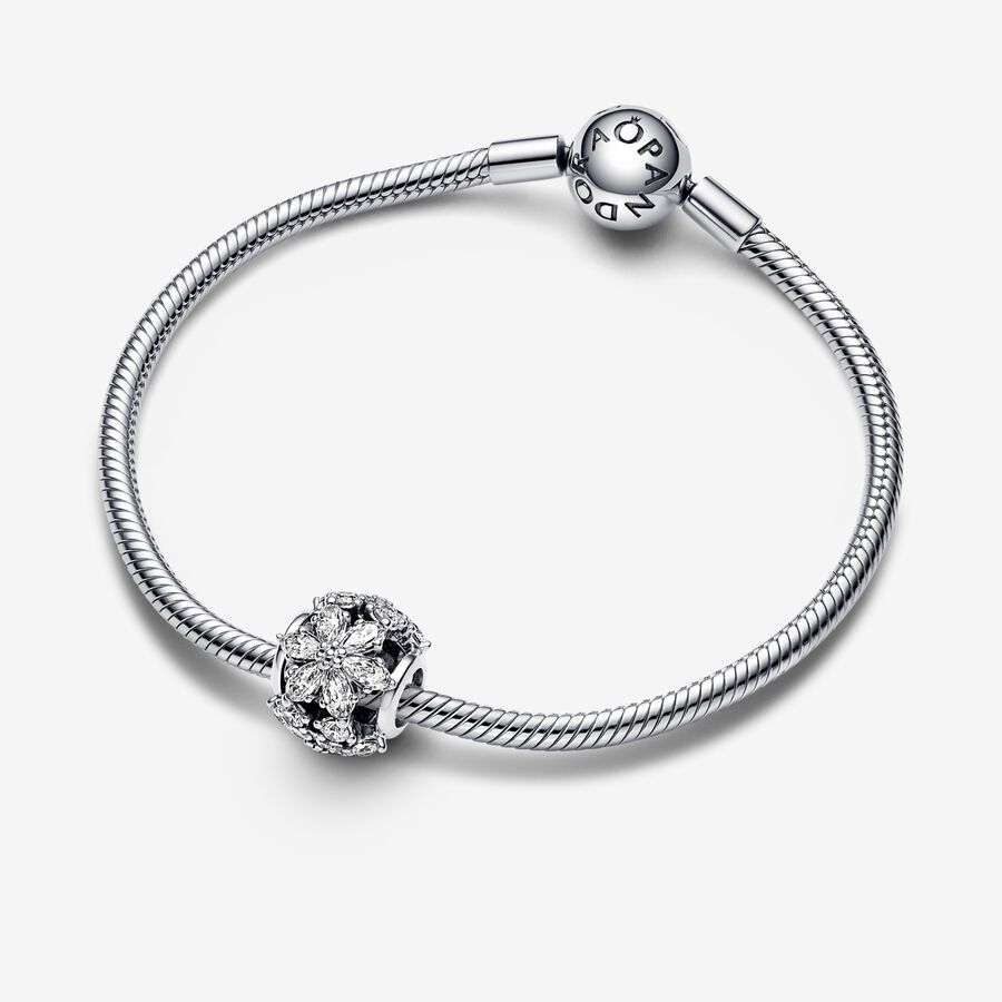 Sparkling Herbarium Cluster Round Charm - Image 3
