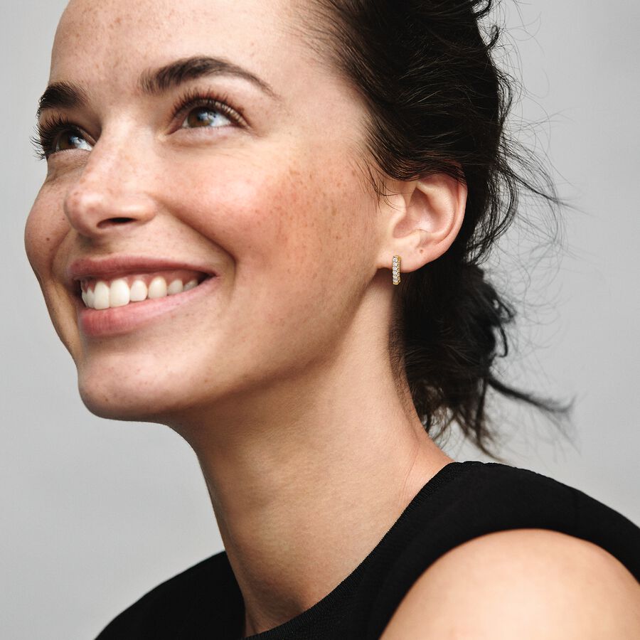 Timeless Pavé Single-row Bar Stud Earrings - Image 2