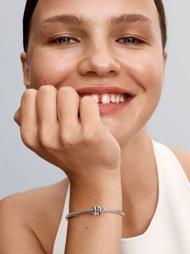 Twisting Arrow Charm - Image 4