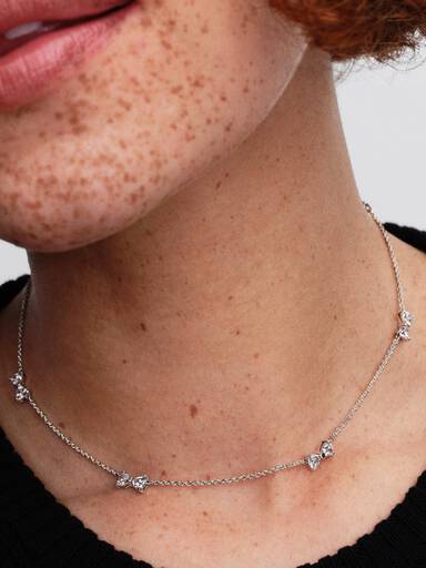 Bow Station Chain Necklace - Image 2