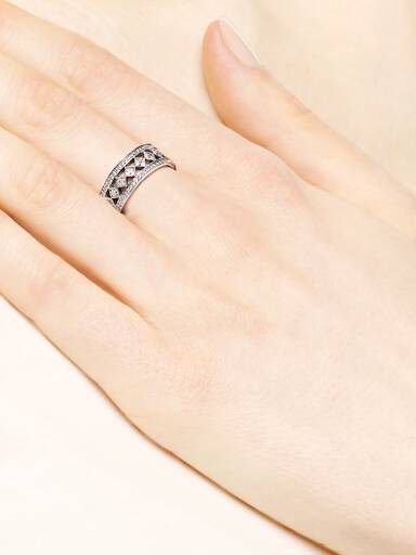 Vintage Openwork Band Ring - Image 2